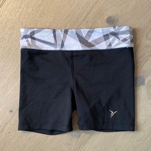 Old Navy Girls Activewear Shorts.  Black.  Size S (6-7)